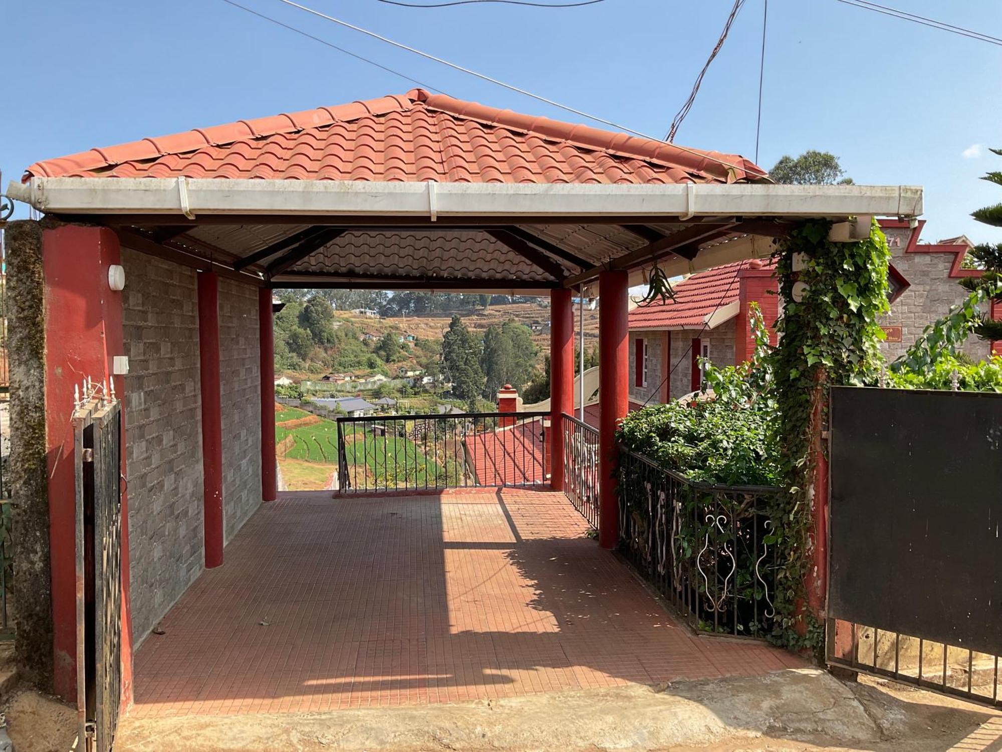 Chalet Kanjira House *
